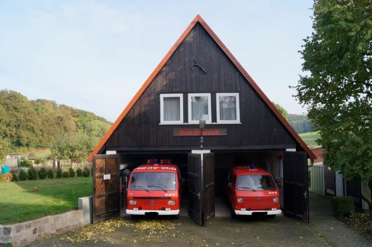 Fahrzeuge Feuerwehrhaus Uehrde